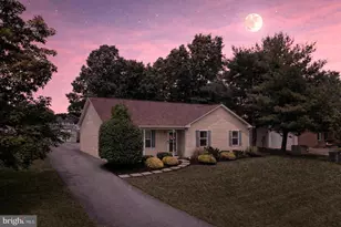 103 Elaine Dr, Winchester, VA 22602 - Photo 1