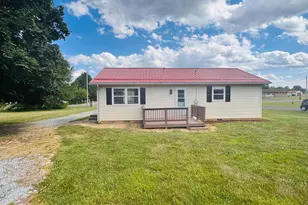 211 Fair Ln, Winchester, VA 22603 - Photo 3