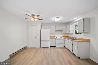 228 Carroll, Stephens City, VA 22655 - Photo 13