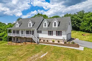 253 Sylvan Springs Dr, Clear Brook, VA 22624 - Photo 3