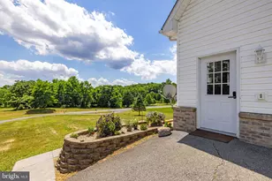 253 Sylvan Springs Dr, Clear Brook, VA 22624 - Photo 15