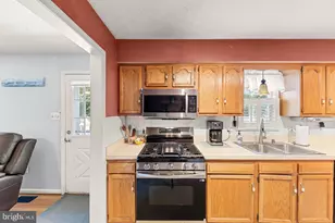 122 Button Bush Ave, Stephens City, VA 22655 - Photo 5