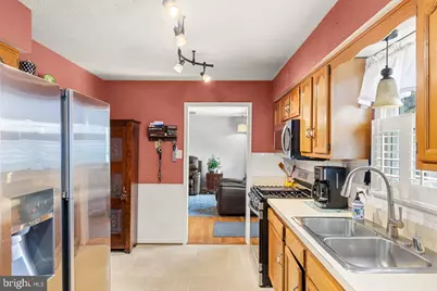 122 Button Bush Avenue, Stephens City, VA 22655 - Photo 7