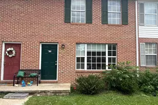 215 Buckingham Dr, Stephens City, VA 22655 - Photo 1