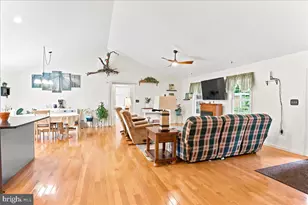 1309 Redland Rd, Cross Junction, VA 22625 - Photo 13