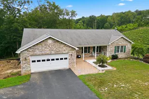 1309 Redland Rd, Cross Junction, VA 22625 - Photo 3
