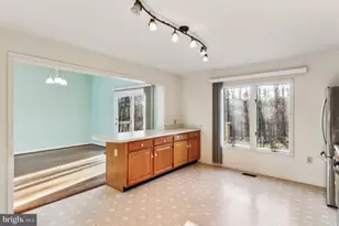 1232 Lakeview Dr, Cross Junction, VA 22625 - Photo 11