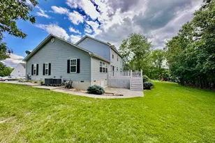 700 S Lakeview Dr, Cross Junction, VA 22625 - Photo 5
