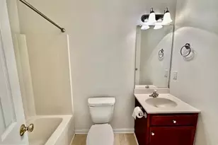 700 S Lakeview Dr, Cross Junction, VA 22625 - Photo 23