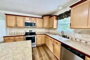 700 S Lakeview Dr, Cross Junction, VA 22625 - Photo 11