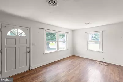 143 E Dowell J Circle E, Winchester, VA 22602 - Photo 3