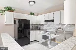 113 Lakewood Dr, Stephens City, VA 22655 - Photo 7