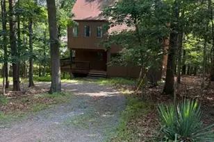 1317 Lakeview Dr, Cross Junction, VA 22625 - Photo 3
