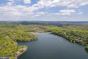 1317 Lakeview Dr, Cross Junction, VA 22625 - Photo 11