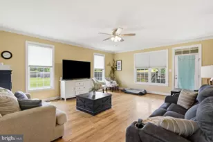 115 Marion Dr, Winchester, VA 22603 - Photo 3