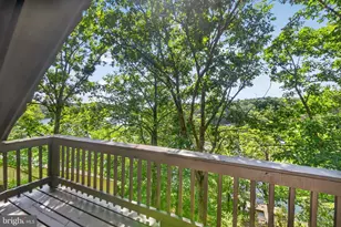 233 Sunset Cir, Cross Junction, VA 22625 - Photo 11