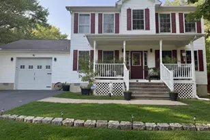 219 Lakeside Dr, Stephens City, VA 22655 - Photo 1