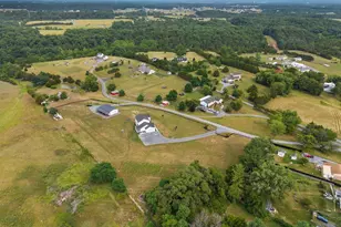 131 Hokie Ln, Stephens City, VA 22655 - Photo 49