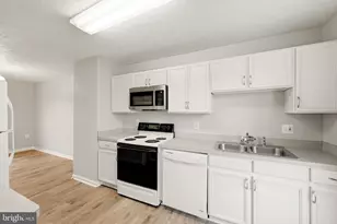 219 Surrey Club Ln, Stephens City, VA 22655 - Photo 9