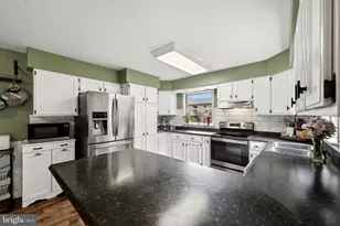 150 Lake Holiday Rd, Cross Junction, VA 22625 - Photo 25