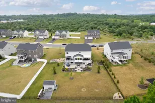 109 Decatur Cir, Stephens City, VA 22655 - Photo 9