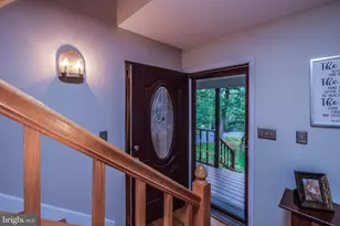 228 Fairway Cir, Cross Junction, VA 22625 - Photo 9