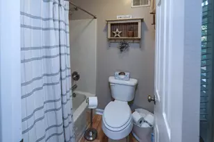228 Fairway Cir, Cross Junction, VA 22625 - Photo 17