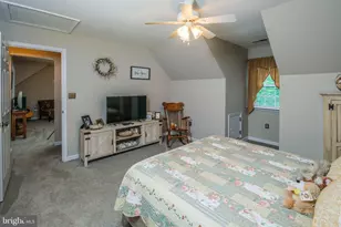228 Fairway Cir, Cross Junction, VA 22625 - Photo 27