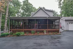 228 Fairway Cir, Cross Junction, VA 22625 - Photo 3