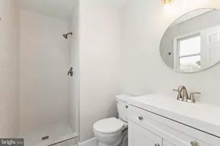 100 Heathrow Ln, Winchester, VA 22601 - Photo 13