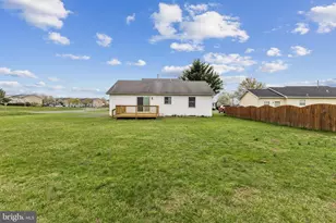 100 Heathrow Ln, Winchester, VA 22601 - Photo 23