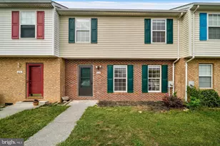 612 Emily Ln, Winchester, VA 22602 - Photo 1