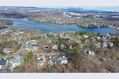 607 S Lakeview Drive, Cross Junction, VA 22625 - Photo 63
