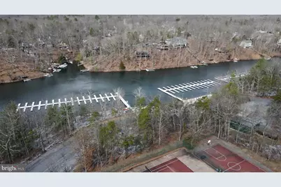 607 S Lakeview Drive, Cross Junction, VA 22625 - Photo 57