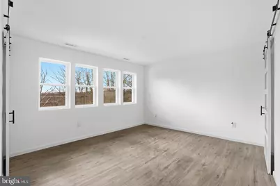 607 S Lakeview Drive, Cross Junction, VA 22625 - Photo 29