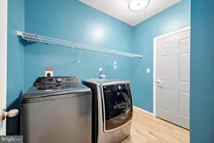 210 Woods Dr, Cross Junction, VA 22625 - Photo 33