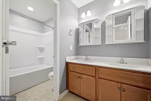 210 Woods Dr, Cross Junction, VA 22625 - Photo 39