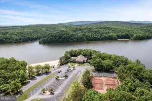 210 Woods Dr, Cross Junction, VA 22625 - Photo 97