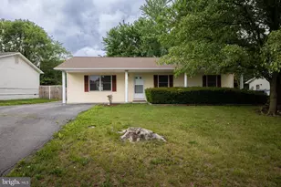 305 Hackberry Dr, Stephens City, VA 22655 - Photo 1