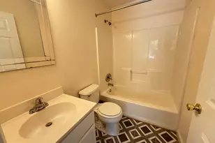 301 Sutton Ct, Winchester, VA 22601 - Photo 11