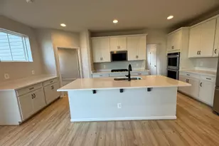 2484 Scotch Bonnet Dr, Winchester, VA 22603 - Photo 5