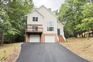 1234 Lakeview Dr, Cross Junction, VA 22625 - Photo 1