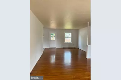 303 Hackberry Drive, Stephens City, VA 22655 - Photo 5