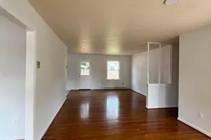 303 Hackberry Dr, Stephens City, VA 22655 - Photo 3