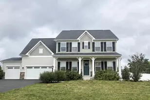 131 Decatur Cir, Stephens City, VA 22655 - Photo 1