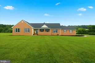 217 Ashland Dr, Winchester, VA 22603 - Photo 5
