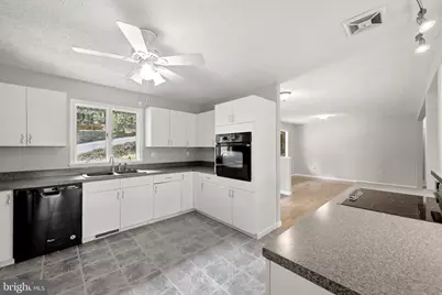 1003 Lakeview Drive, Cross Junction, VA 22625 - Photo 17