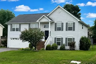 123 Fairfax Dr, Stephens City, VA 22655 - Photo 1