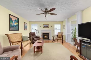100 Gooseberry Dr, Winchester, VA 22602 - Photo 9