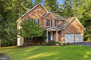 303 Northwood Cir, Cross Junction, VA 22625 - Photo 3